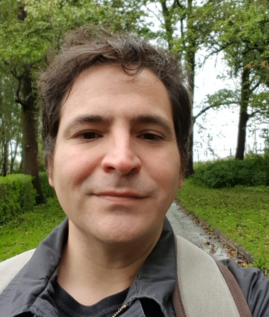 Antonio Jiménez, auxiliar de enfermería en Suecia